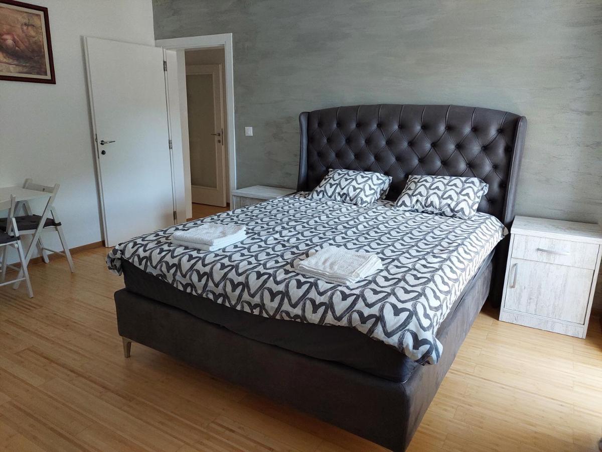 City Passage Apartments- Rooms Újvidék Kültér fotó
