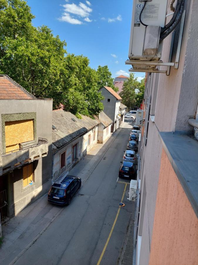 City Passage Apartments- Rooms Újvidék Kültér fotó