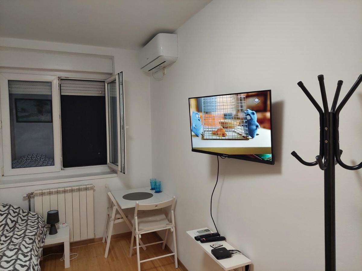 City Passage Apartments- Rooms Újvidék Kültér fotó